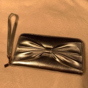 Silver Bow Wristlet!!!